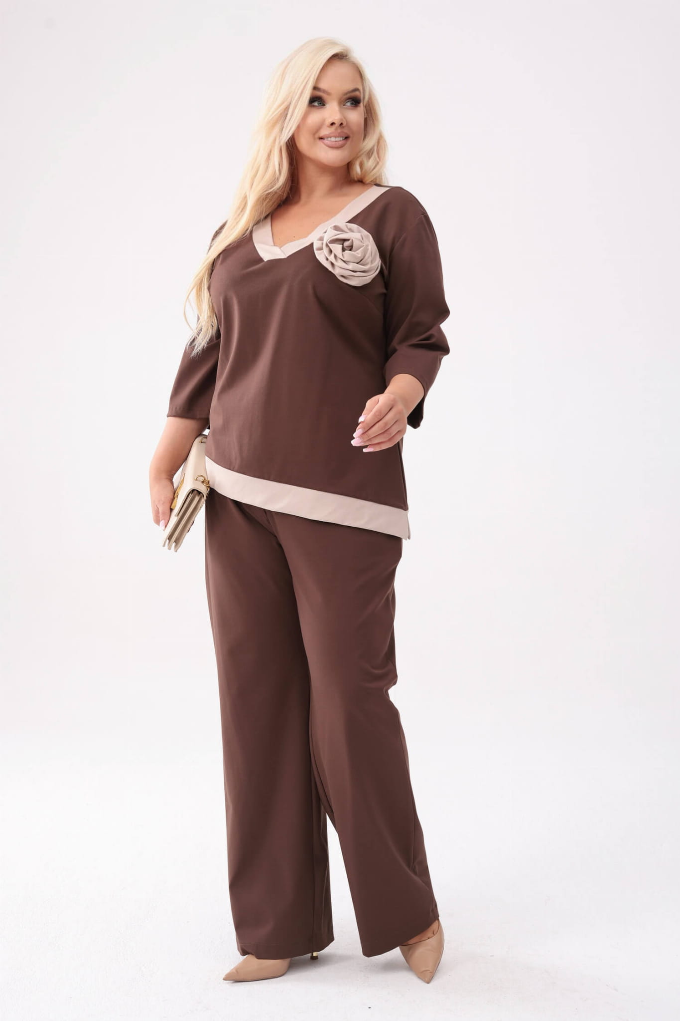 Elegancki komplet Adriana w odcieniach brązu - bluzka + długie spodnie PLUS SIZE XXL OVERSIZE JESIEŃ