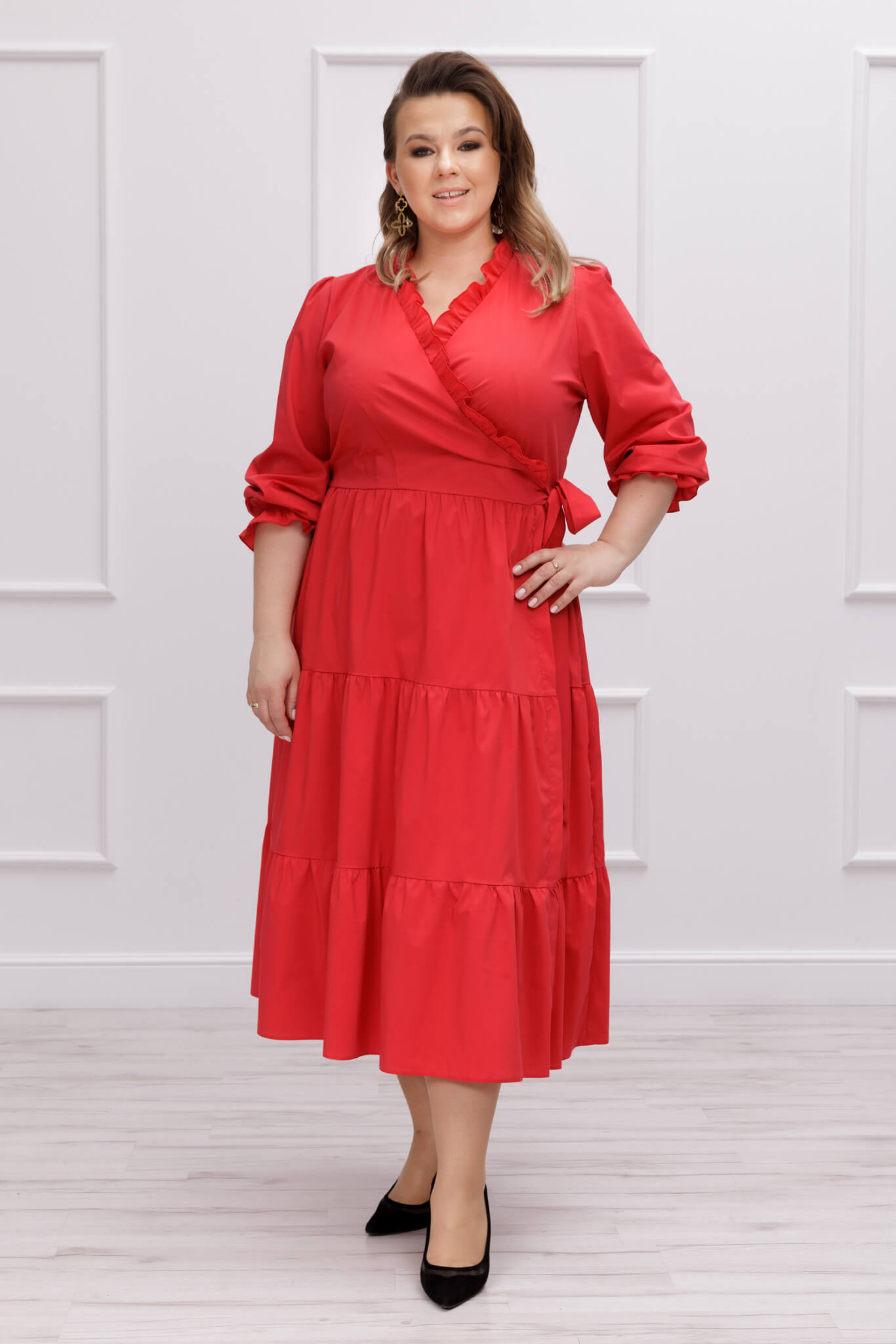 Zmysłowa czerwona bawełniana sukienka Harmony Chic plus size