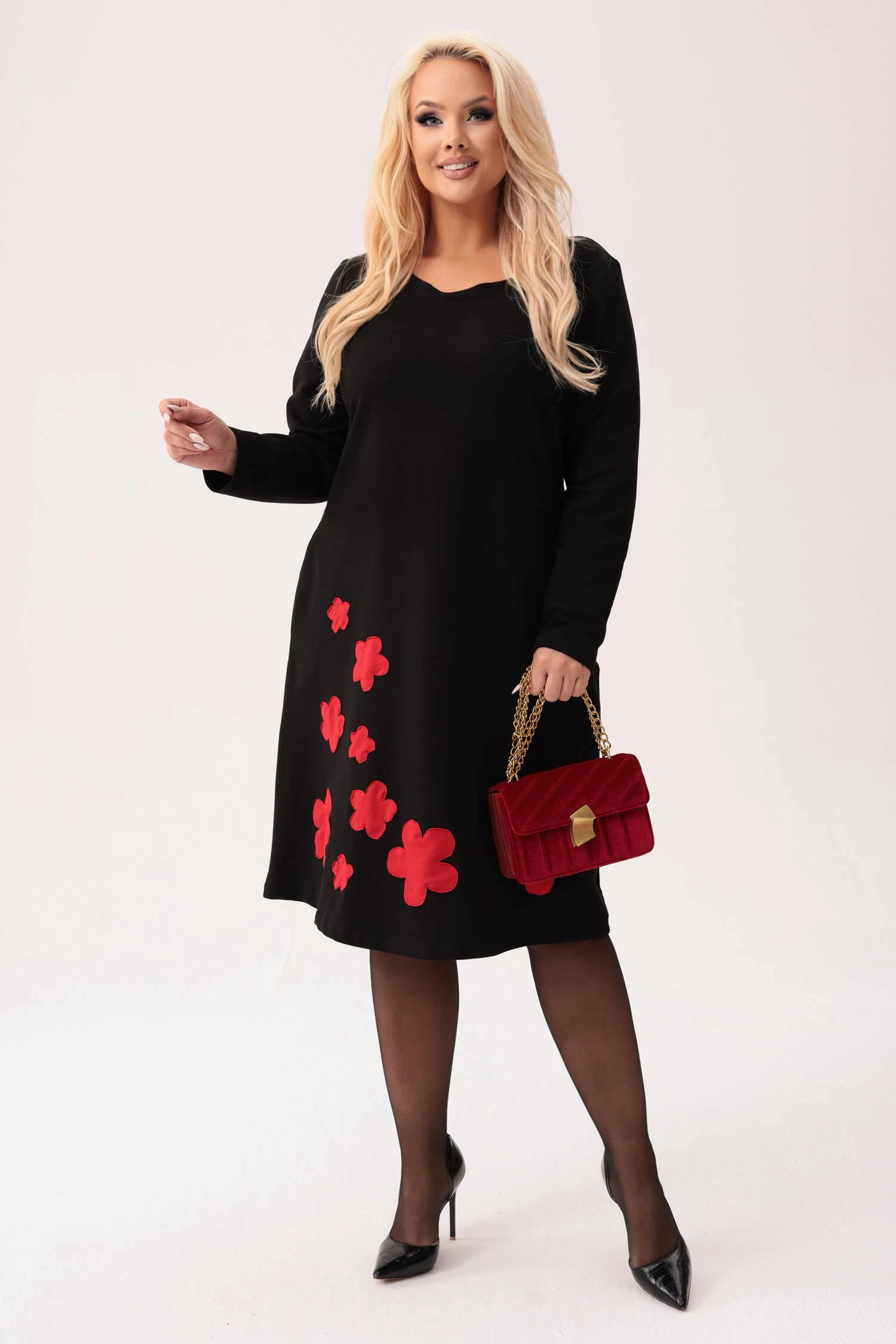 Czarna dresowa sukienka Fiorella - klasyka z nutą kobiecości PLUS SIZE XXL JESIEŃ