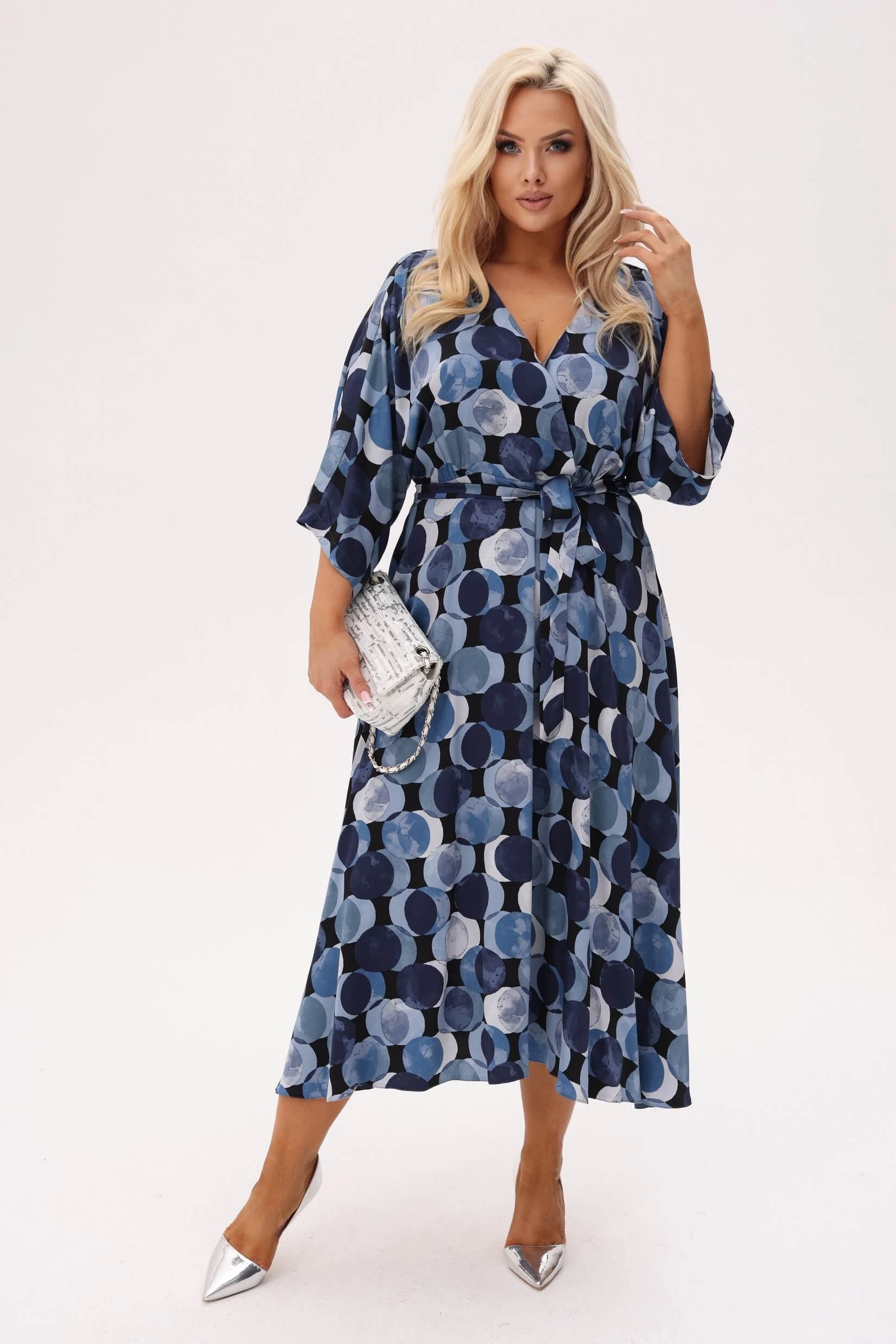 Sukienka Noelia - Ocean - we wzór kół o głębokich odcieniach granatu i niebieskiego PLUS SIZE XXL OVERSIZE