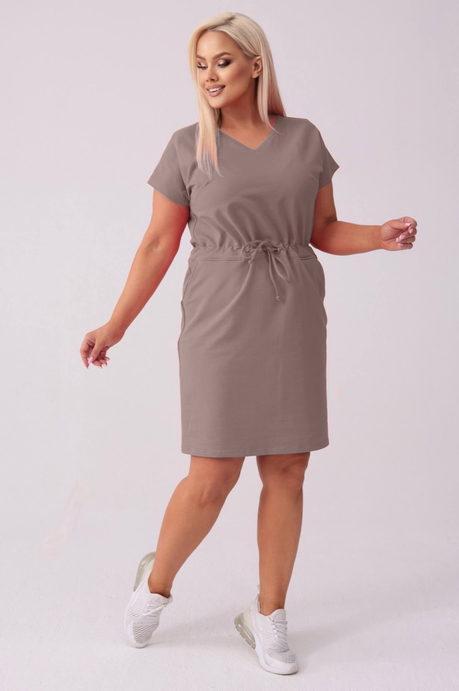 Dresowa sukienka Bianca w kolorze fango PLUS SIZE XXL WIOSNA