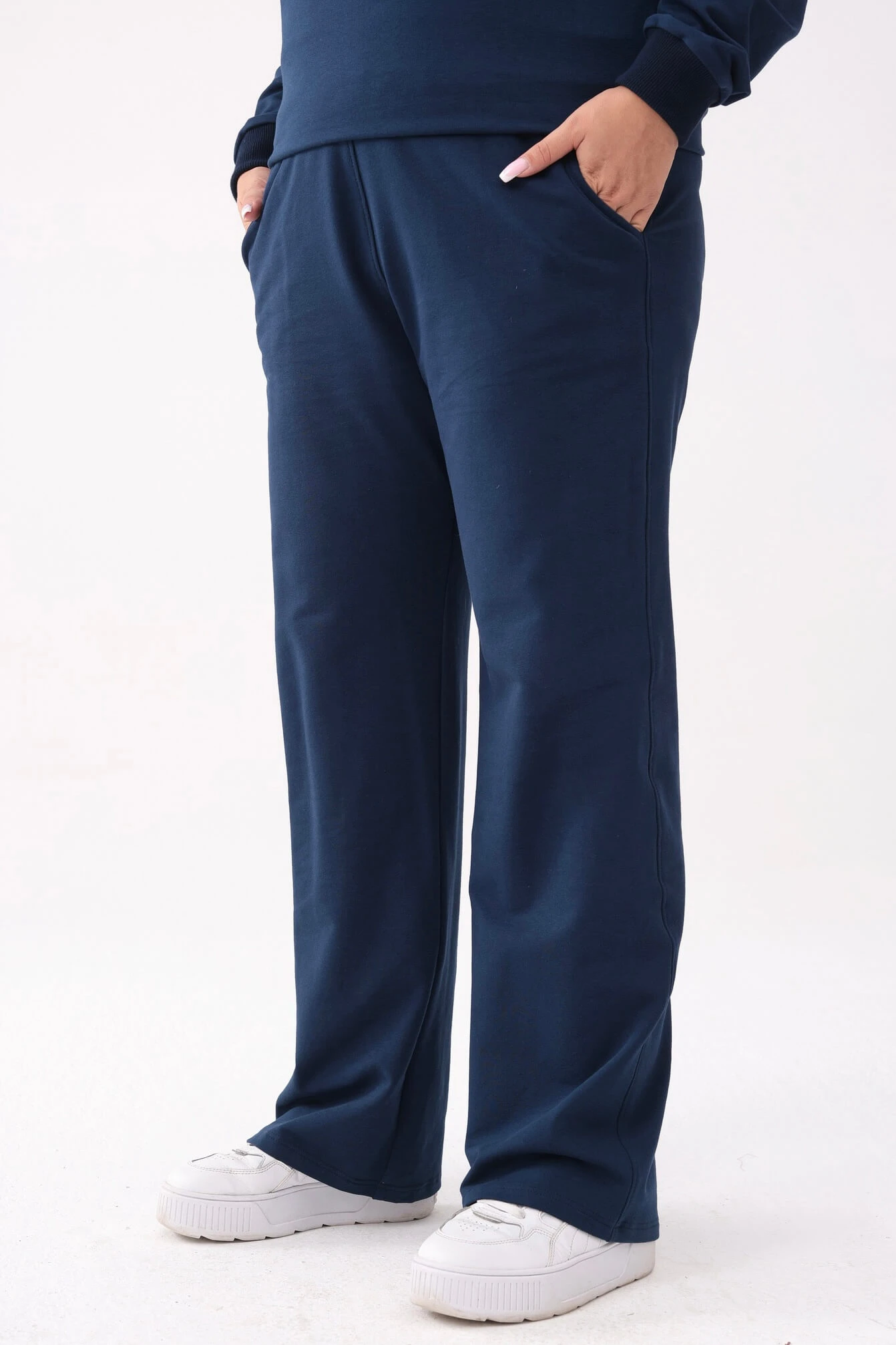 Długie granatowe dresowe spodnie Nadia PLUS SIZE XXL