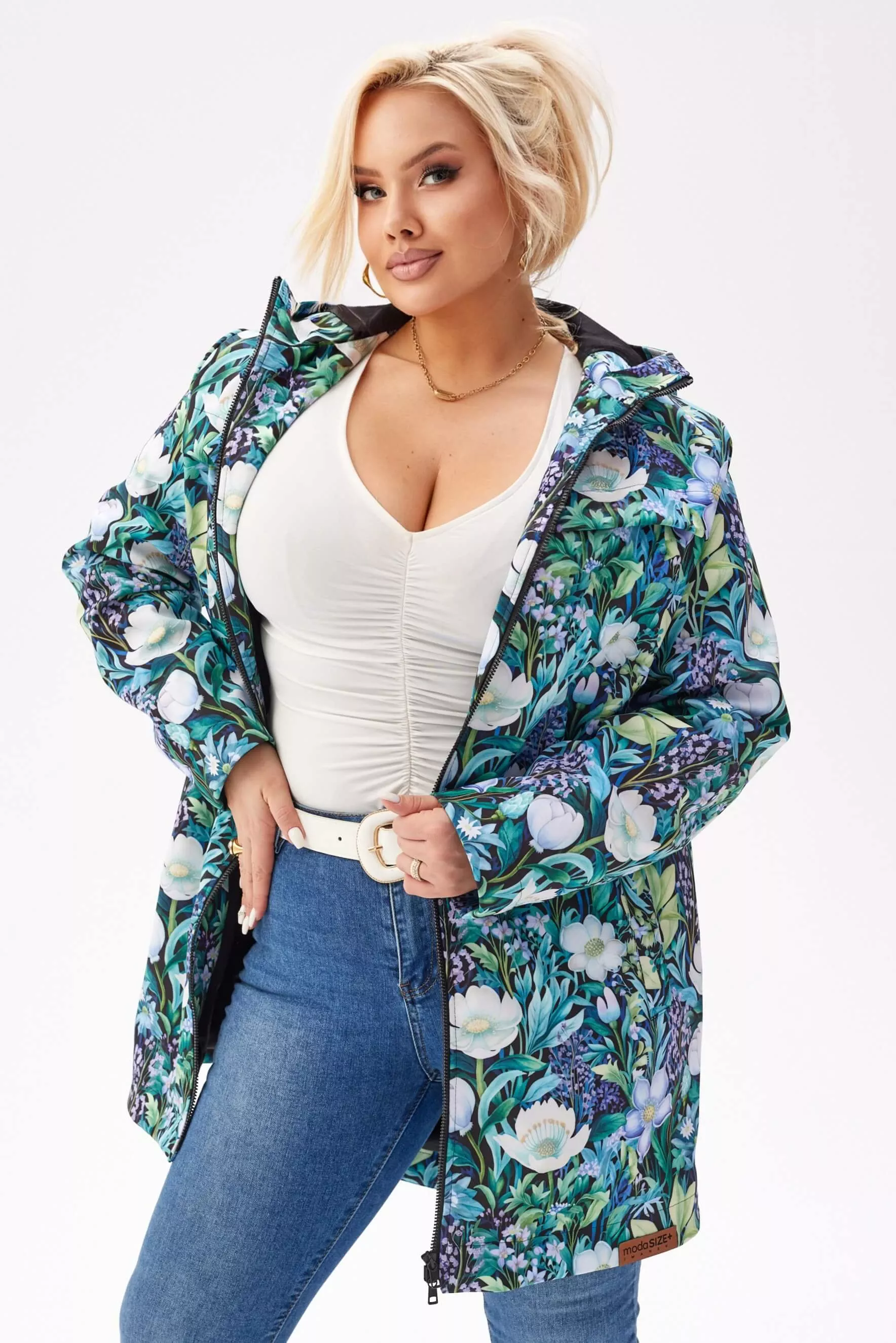 Lekka kurtka przejściowa SOFTSHELL z kapturem w kwiaty w odcieniach błękitu i zieleni OVERSIZE PLUS SIZE XXL