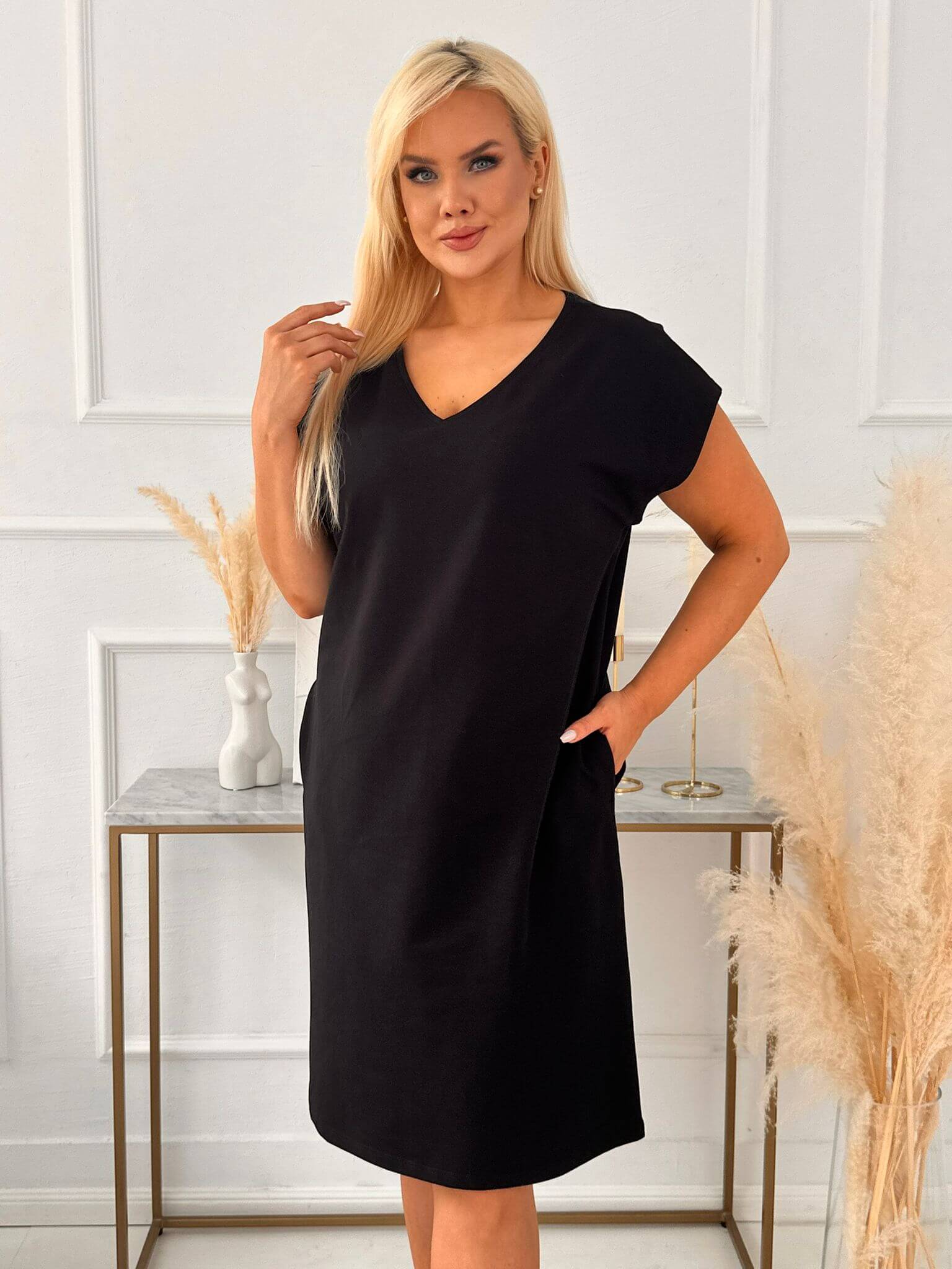 Czarna kimonowa sukienka Grey z dekoltem w kształcie litery V XXL OVERSIZE LATO