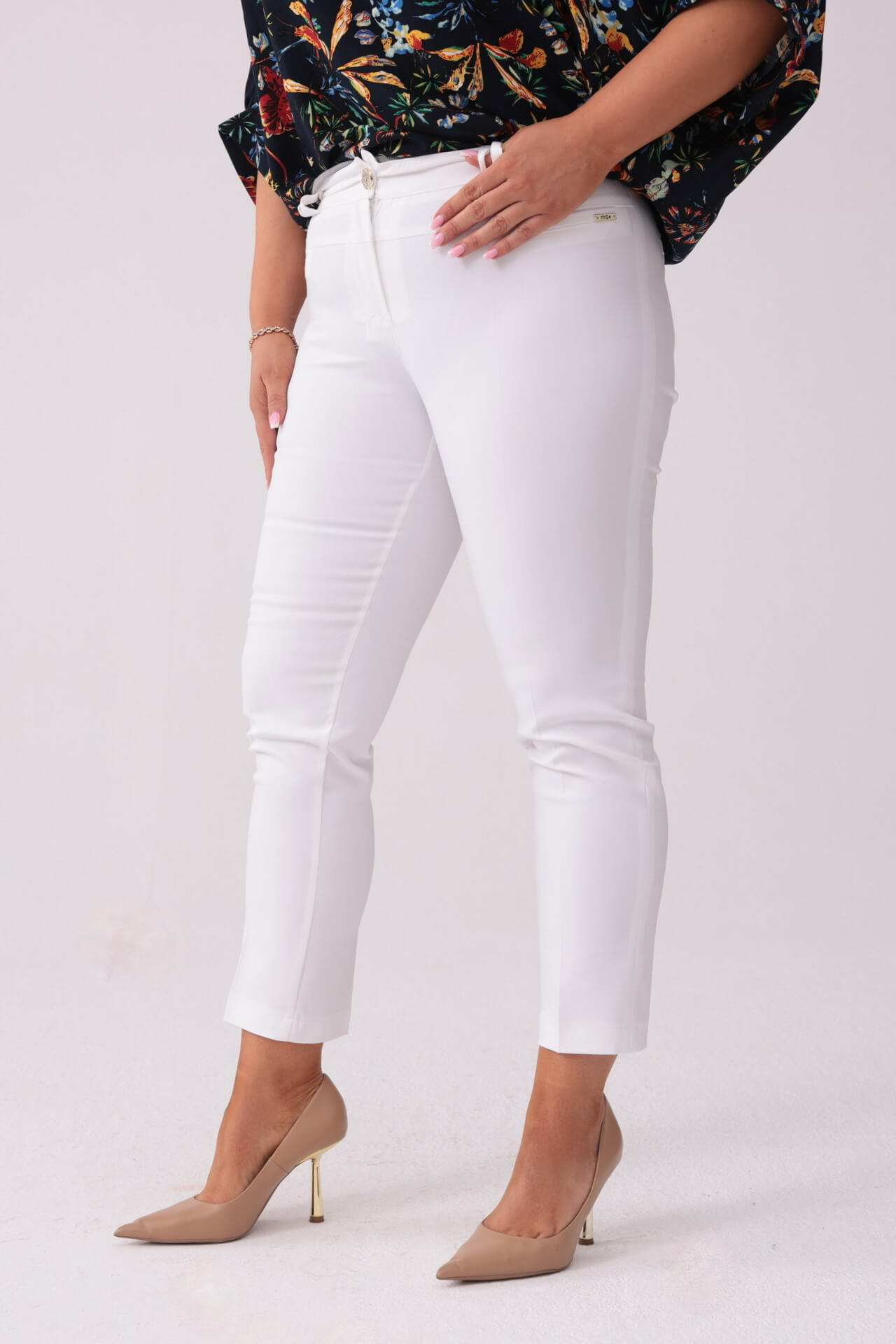 Casualowe białe spodnie cygaretki Bruna w kant OVERSIZE XXL