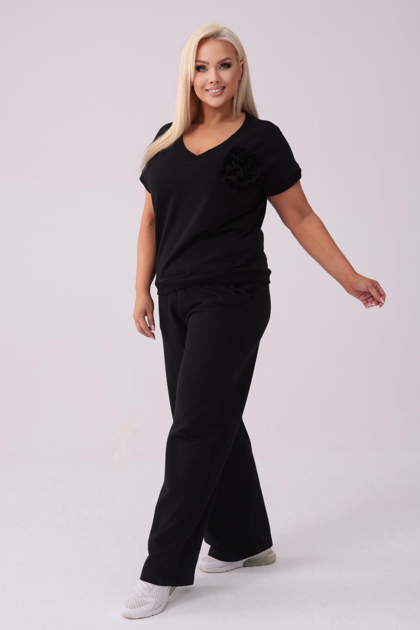 Czarny komplet dresowy Róża - bluzka + długie spodnie PLUS SIZE XXL JESIEŃ