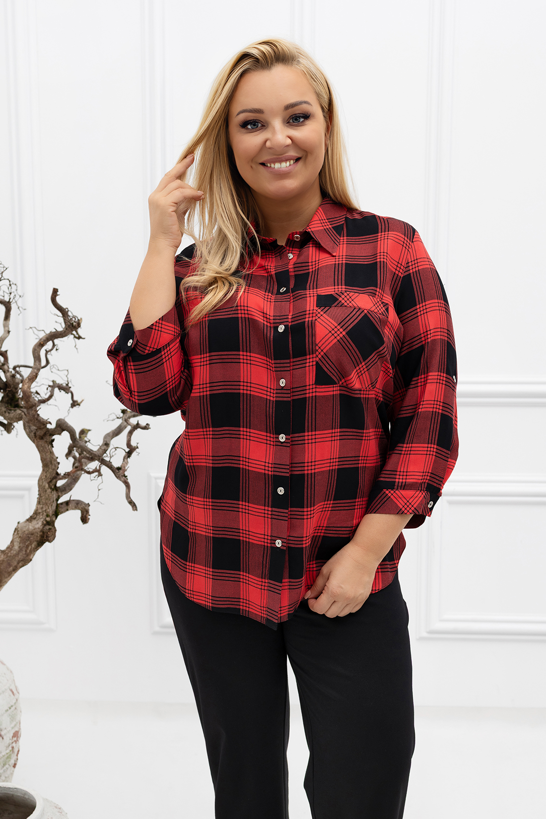 Klasyczna elegancka koszula Violet w czarno-czerwoną kratkę PLUS SIZE XXL