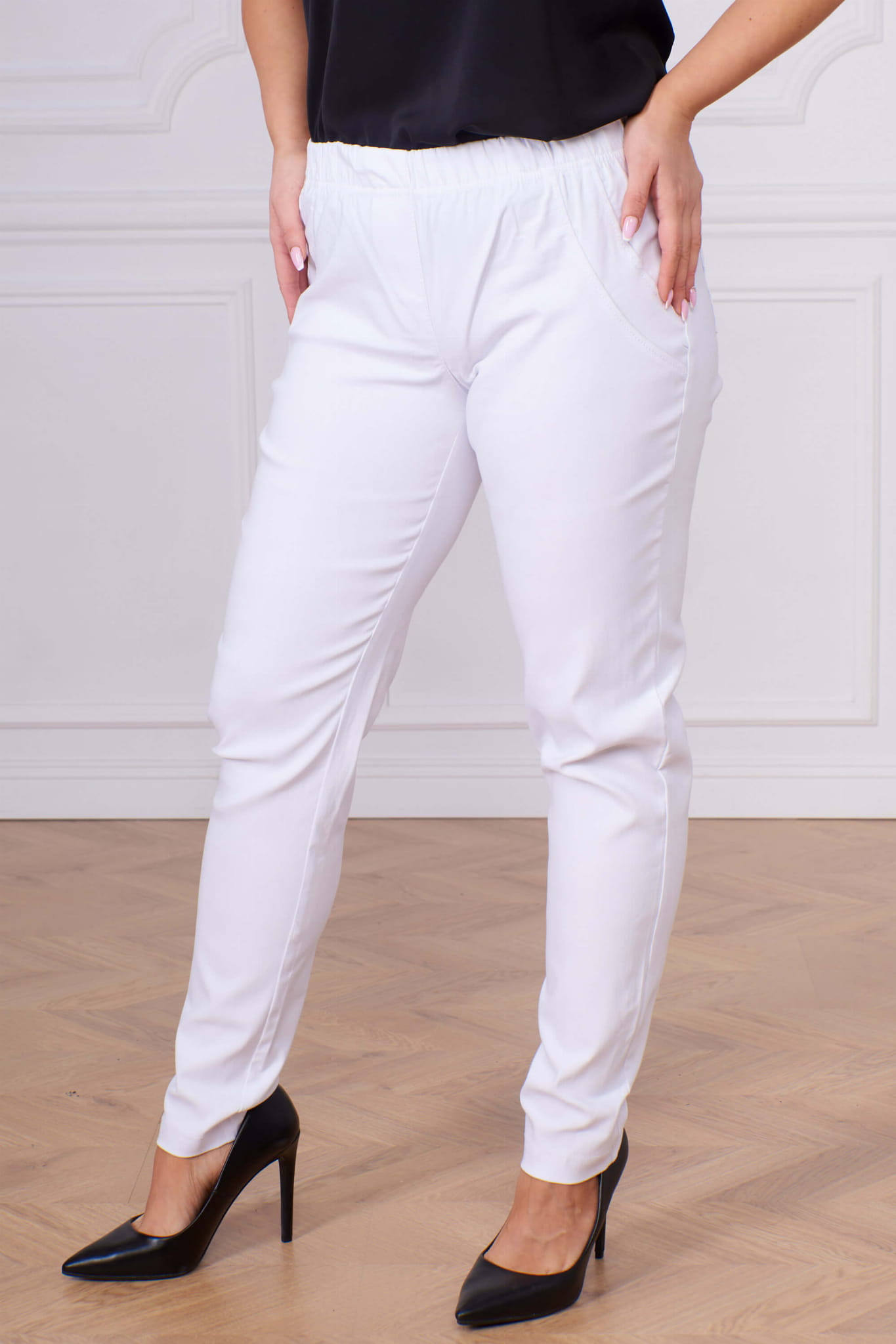 Klasyczne białe spodnie Nita ze zwężoną nogawką PLUS SIZE XXL