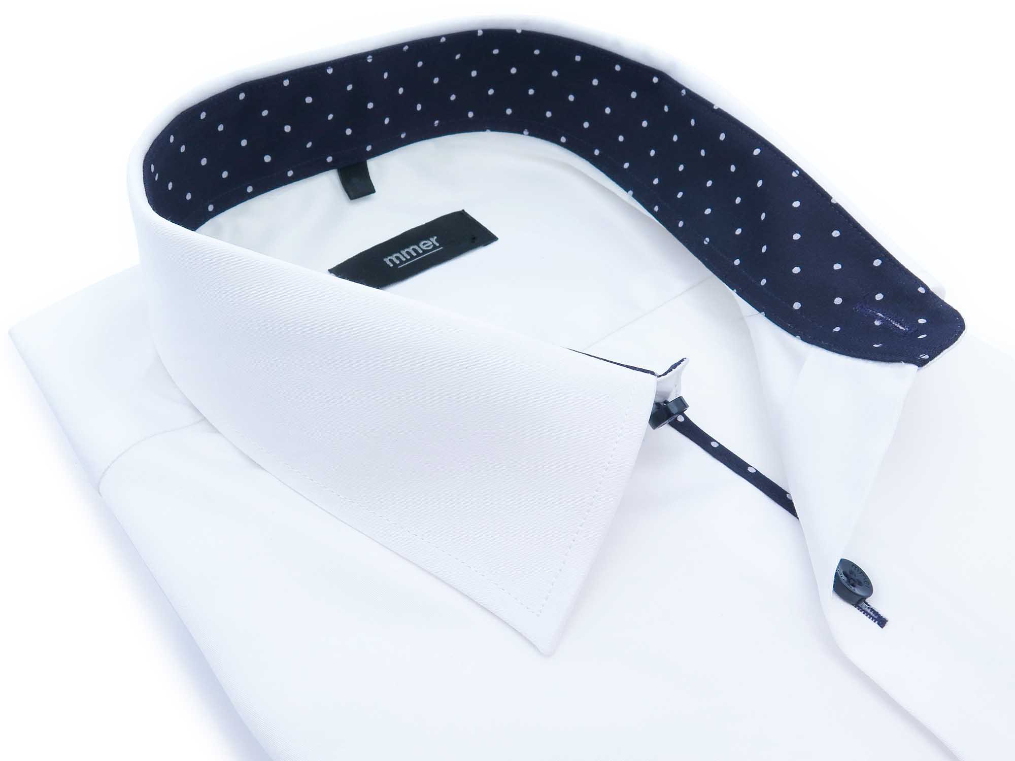 Biała koszula męska Mmer z granatowymi wykończeniami 070