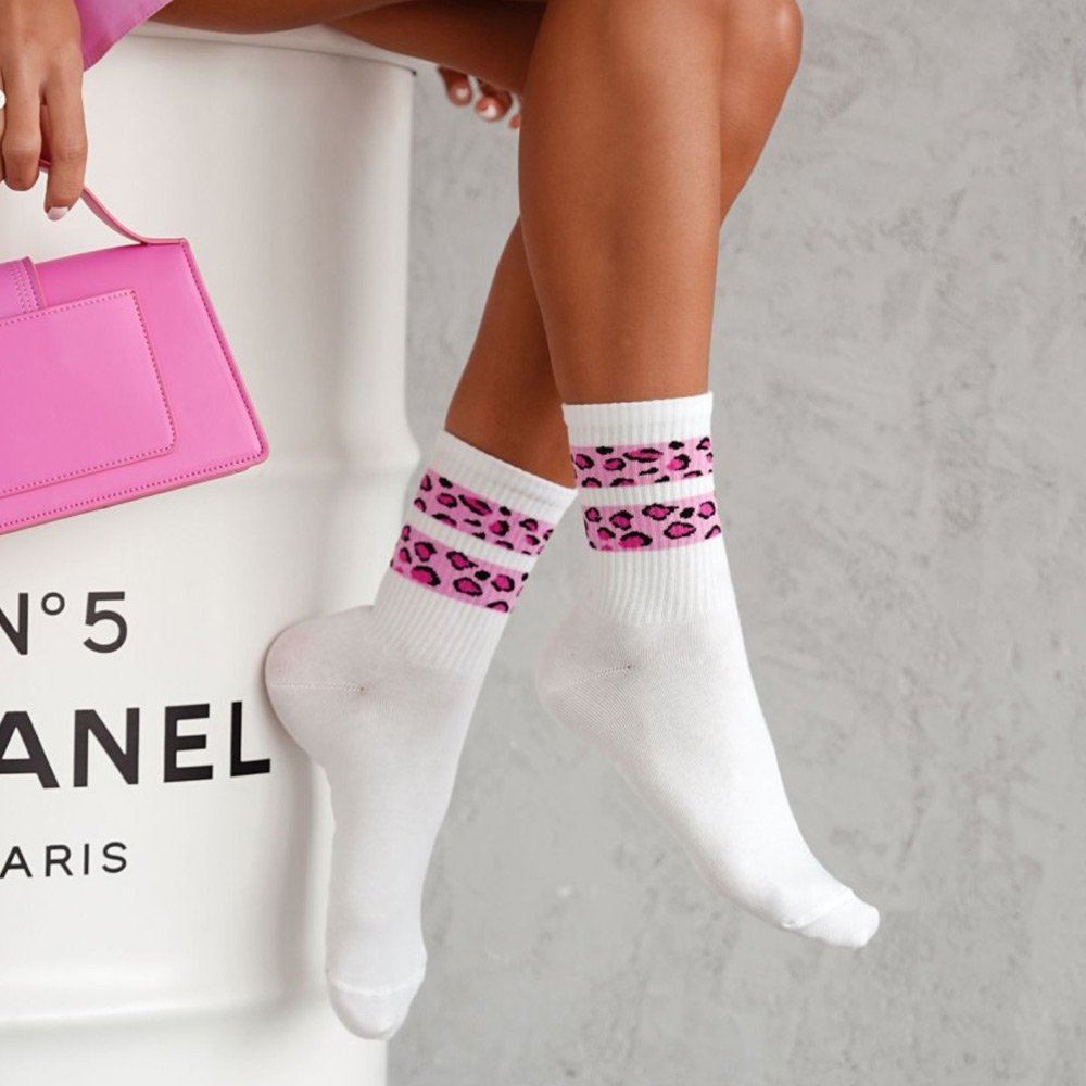 Skarpetki damskie dwa cętkowane paski 1145 wh/pn