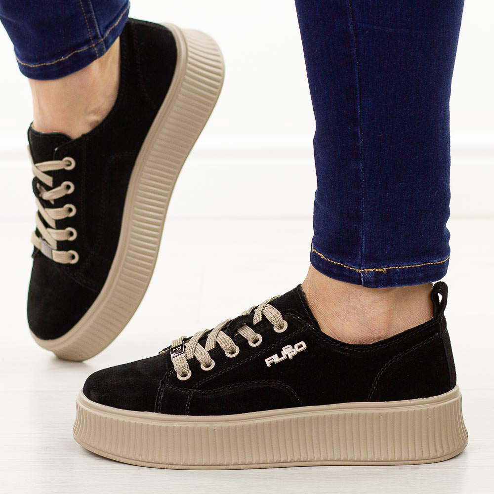 Czarne skórzane półbuty damskie Filippo Dp6122/26