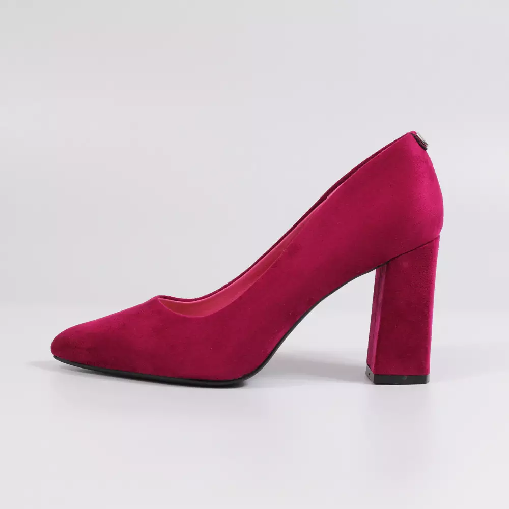 Zamszowe czółenka damskie fuksja na słupku SERGIO LEONE PB216