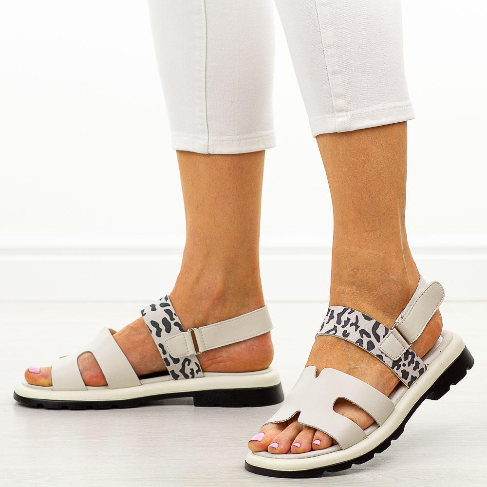 Beżowe skórzane sandały damskie Vinceza 66780