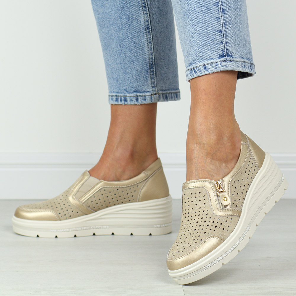 Złote ażurowe skórzane półbuty damskie Jezzi 6850