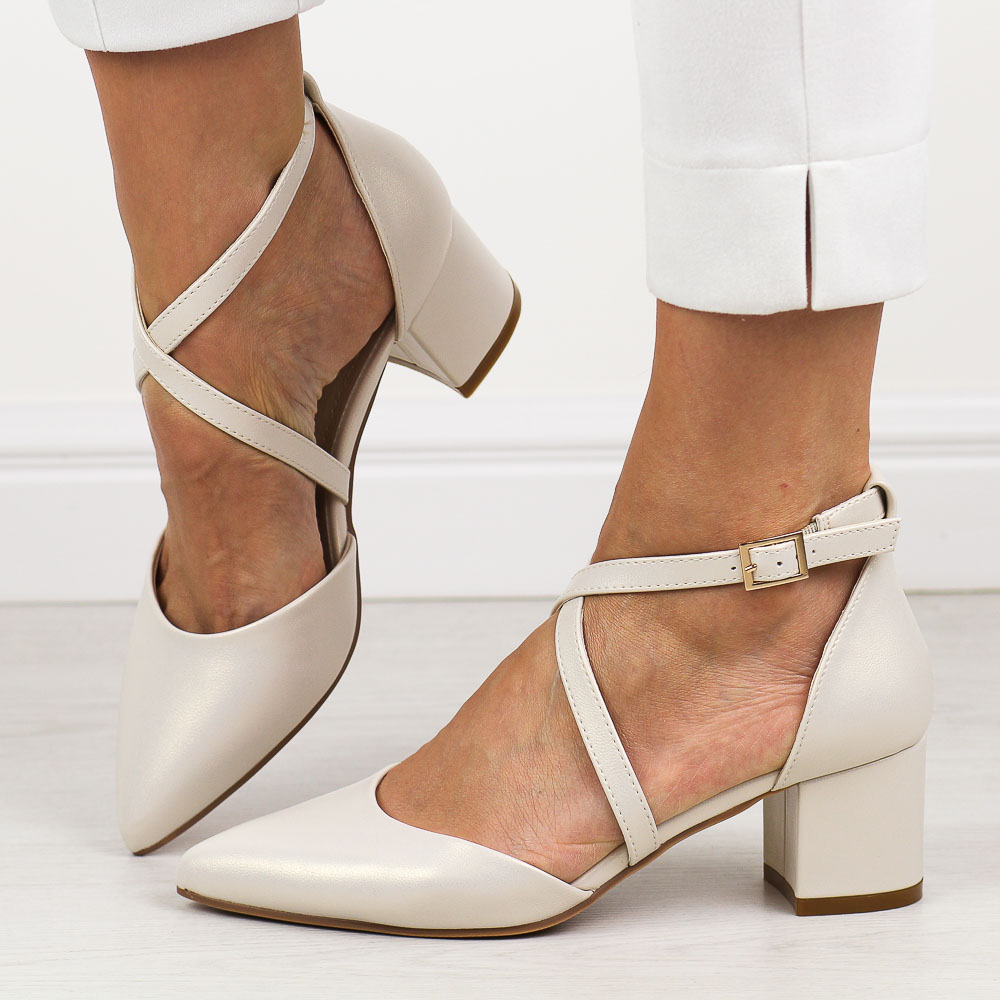 Perłowe sandały damskie na obcasie z zakrytymi palcami i pietą Sergio Leone Sk830