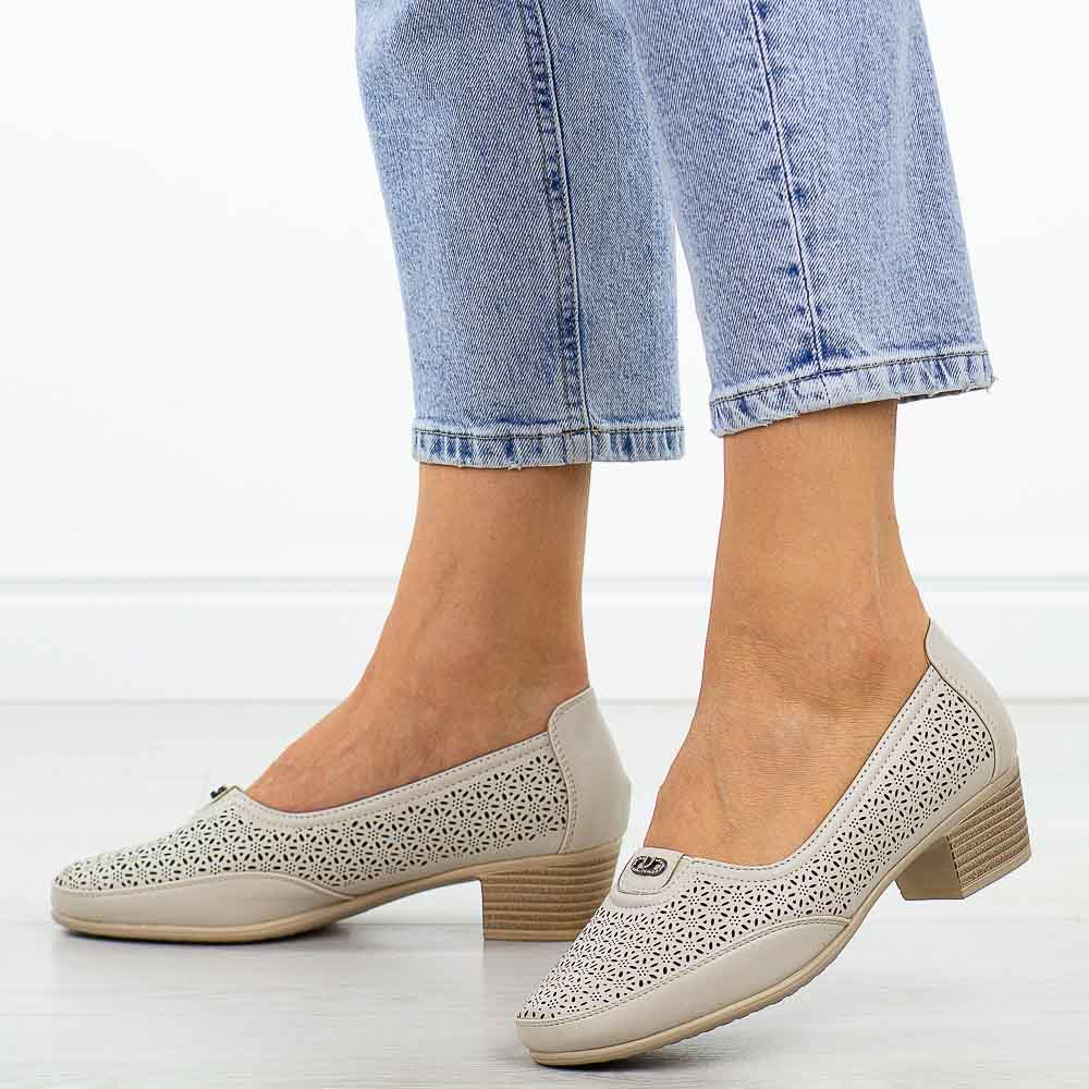 Beżowe czółenka damskie na obcasie Vinceza 85162