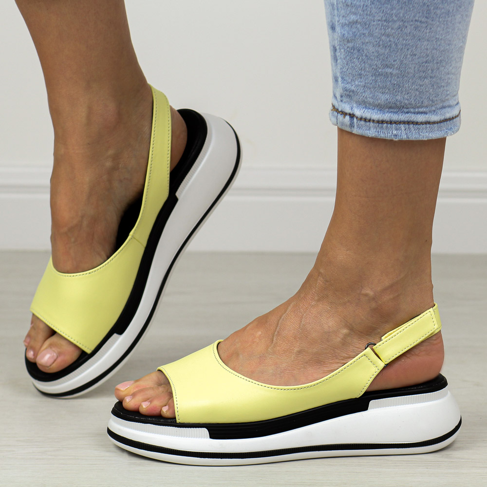 Żółte skórzane sandały damskie na platformie T.Sokolski 247