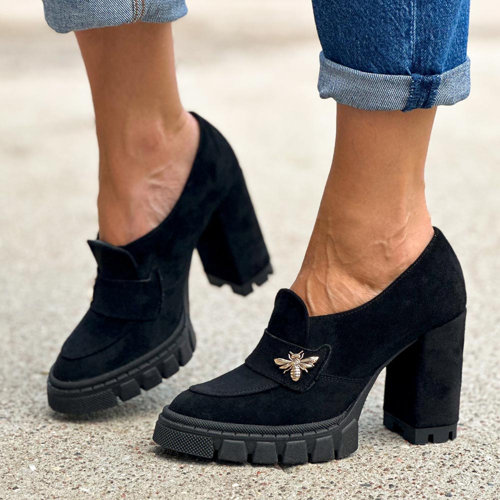 Czarne zamszowe Polskie mokasyny damskie na słupku, loafersy Deoni D207a