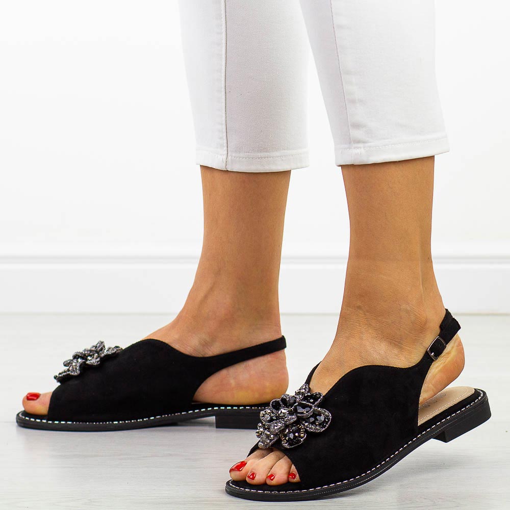 Czarne płaskie sandały damskie S.Barski 001