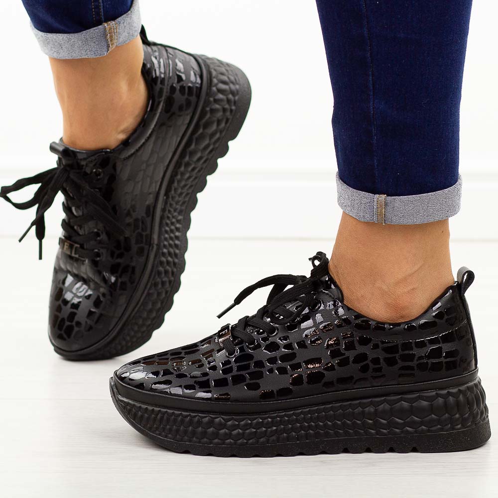 Czarne skórzane półbuty damskie Filippo Dp7284/25