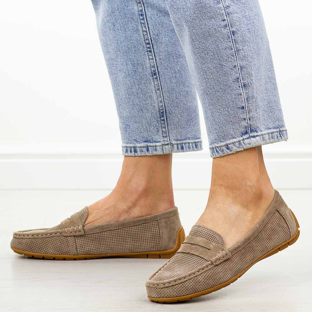 Beżowe ażurowane skórzane mokasyny damskie American Club Jk13