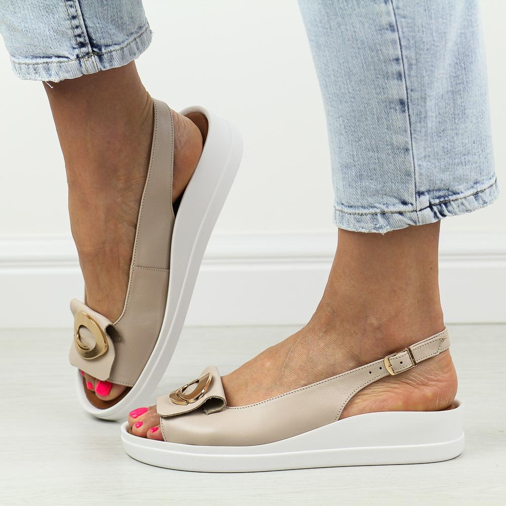 J.Beżowe skórzane Polskie sandały damskie na platformie Deoni L100