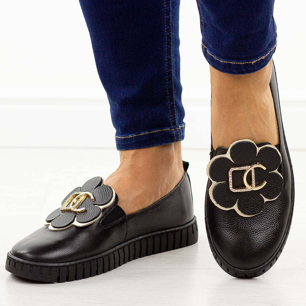 Czarne skórzane Polskie półbuty damskie Deoni D051