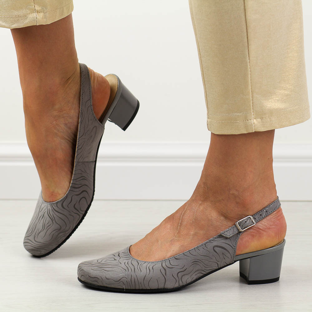 Szare skórzane Polskie czółenka damskie bez pięty na obcasie Gregors 704