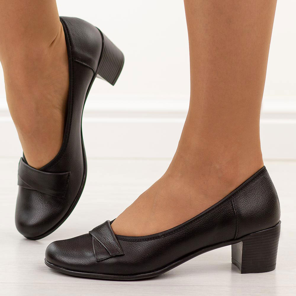 Czarne Polskie czółenka damskie na obcasie Gregors 581