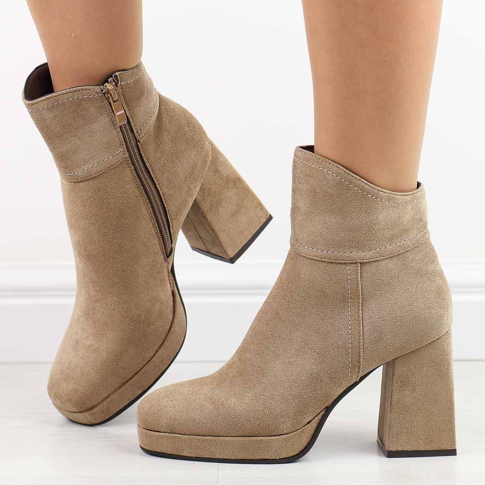 Zamszowe Gr wysokie botki damskie na słupku M.Daszyński 2288-4