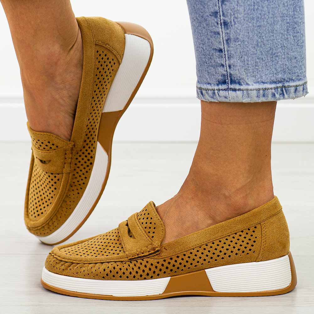 Camelowe ażurowe mokasyny damskie Sergio Leone Mk095