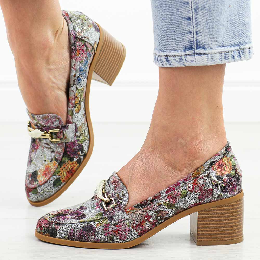 Szare mokasyny damskie na obcasie M.Daszyński 2201D-13