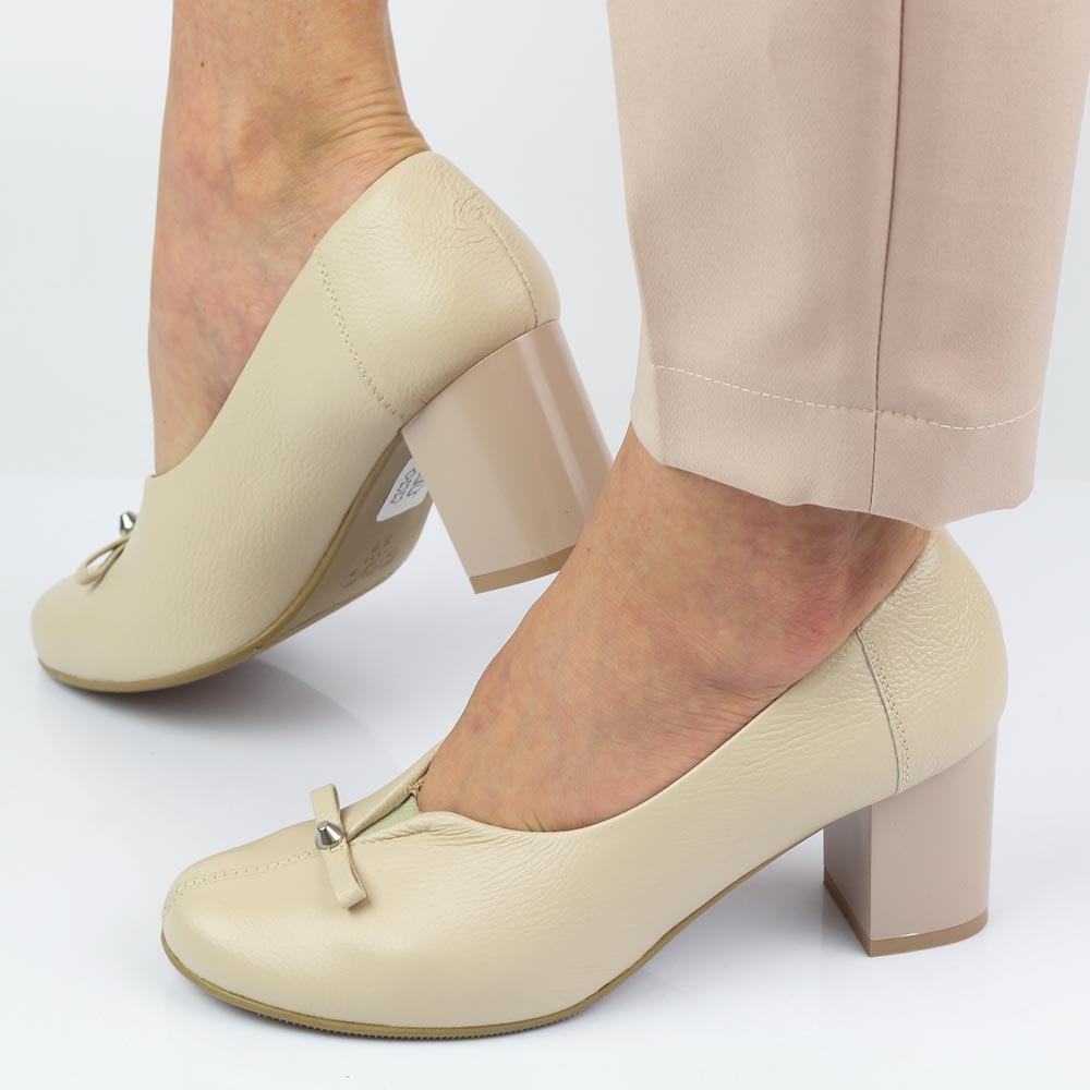 Beżowe skórzane Polskie czółenka damskie Aga 9608