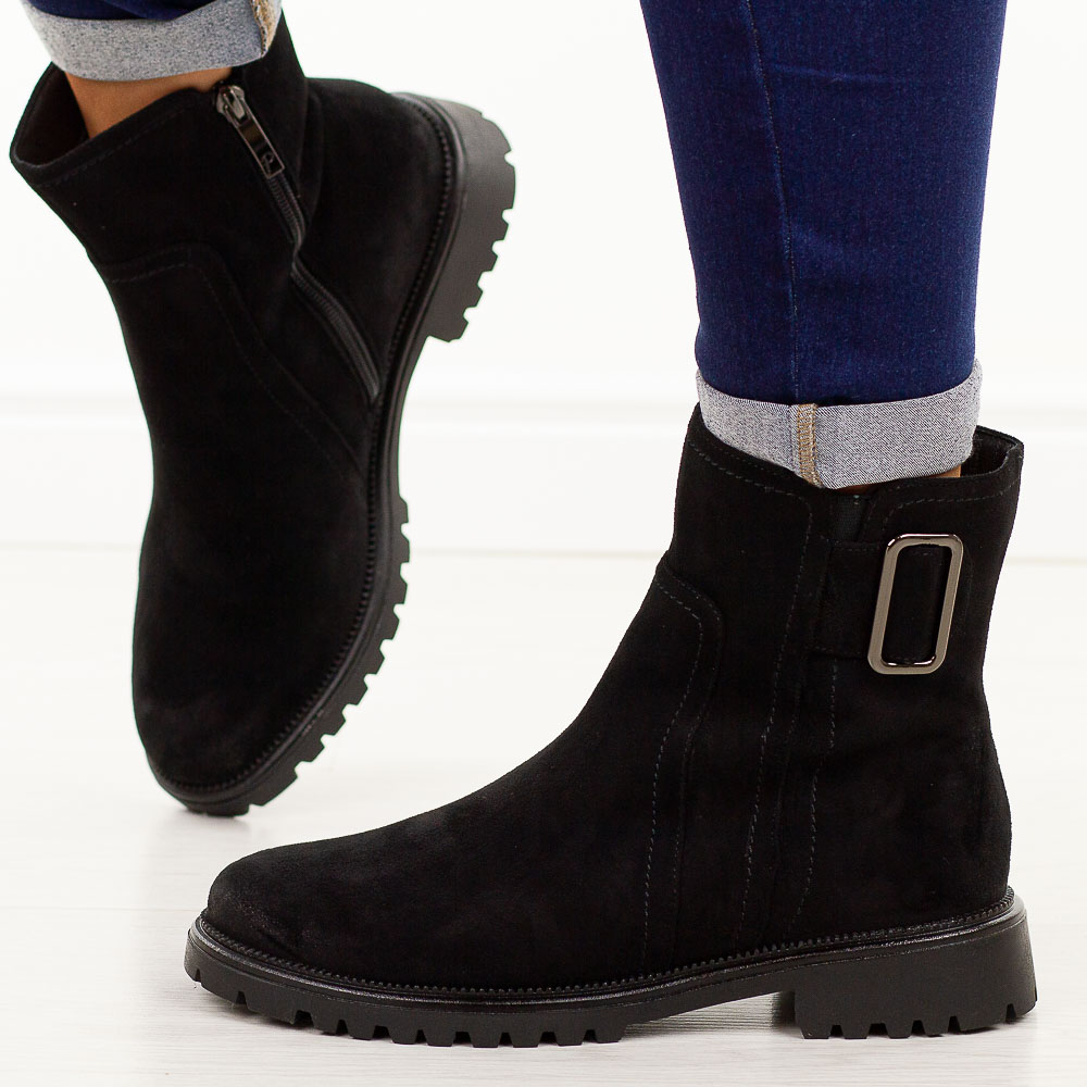 Czarne zamszowe botki damskie Potocki 19328