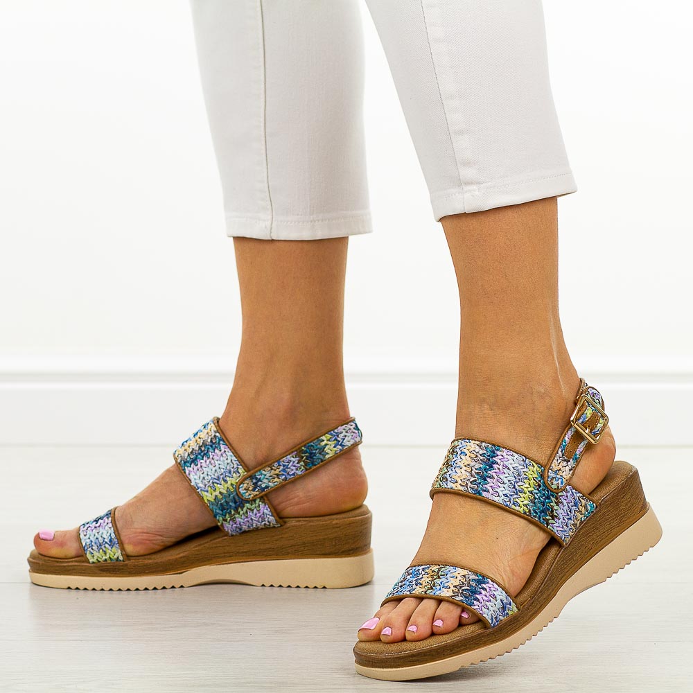 NIebieskie sandały damskie na koturnie Potocki 45302