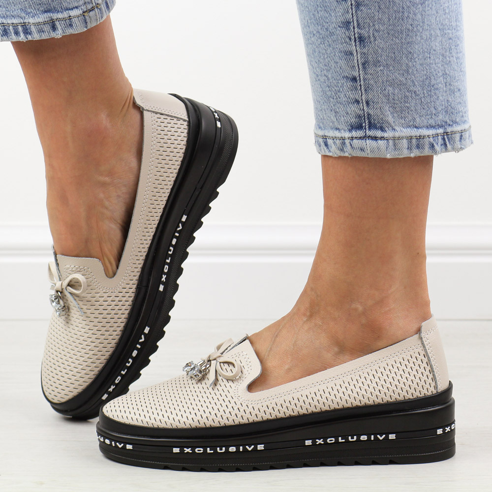 Beżowe skórzane półbuty damskie na platformie S.Barski 400