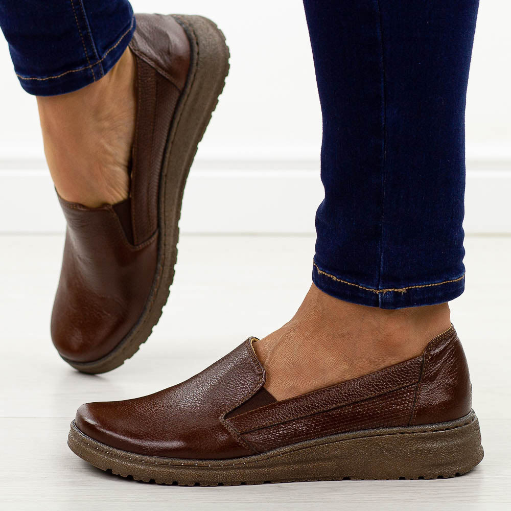 Brązowe skórzane Polskie półbuty damskie na koturnie Deoni D028