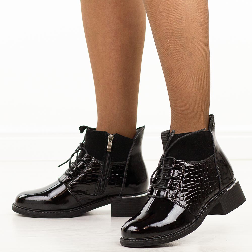 Czarne skórzane botki damskie Filippo Dbt7275/25