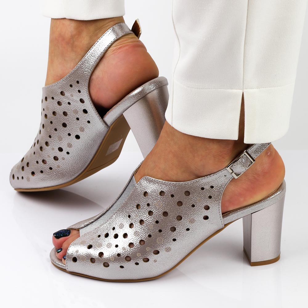 Srebrne ażurowe sandały damskie na słupku M.Daszyński Sa107-38