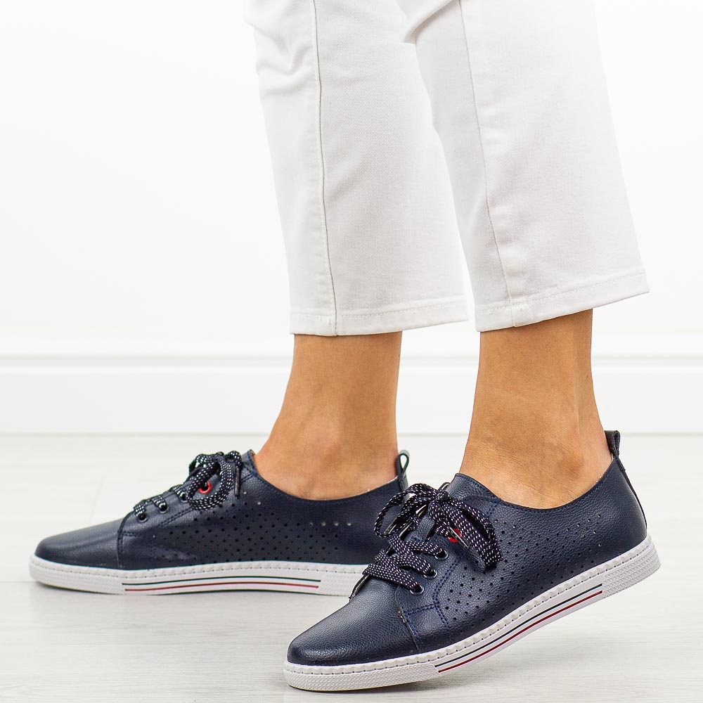 Granatowe ażurowe skórzane półbuty, tenisówki damskie S.Barski 587