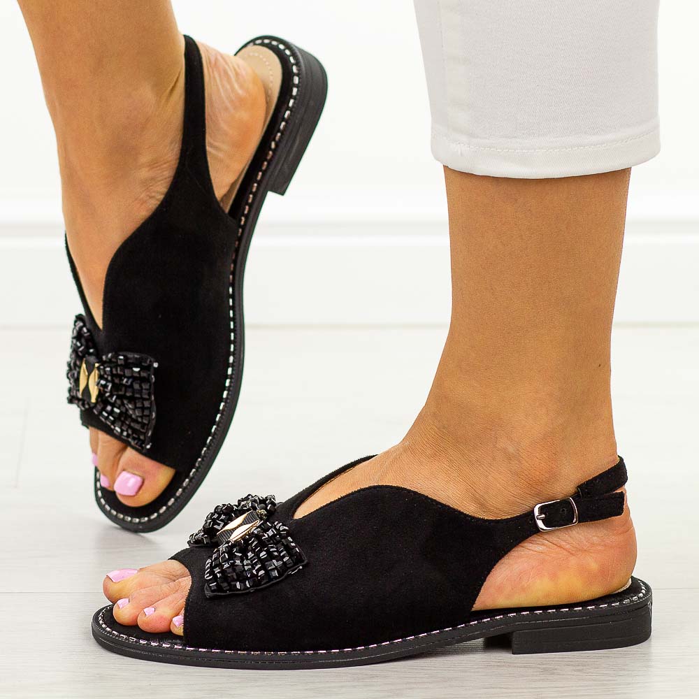 Czarne płaskie sandały damskie S.Barski 014