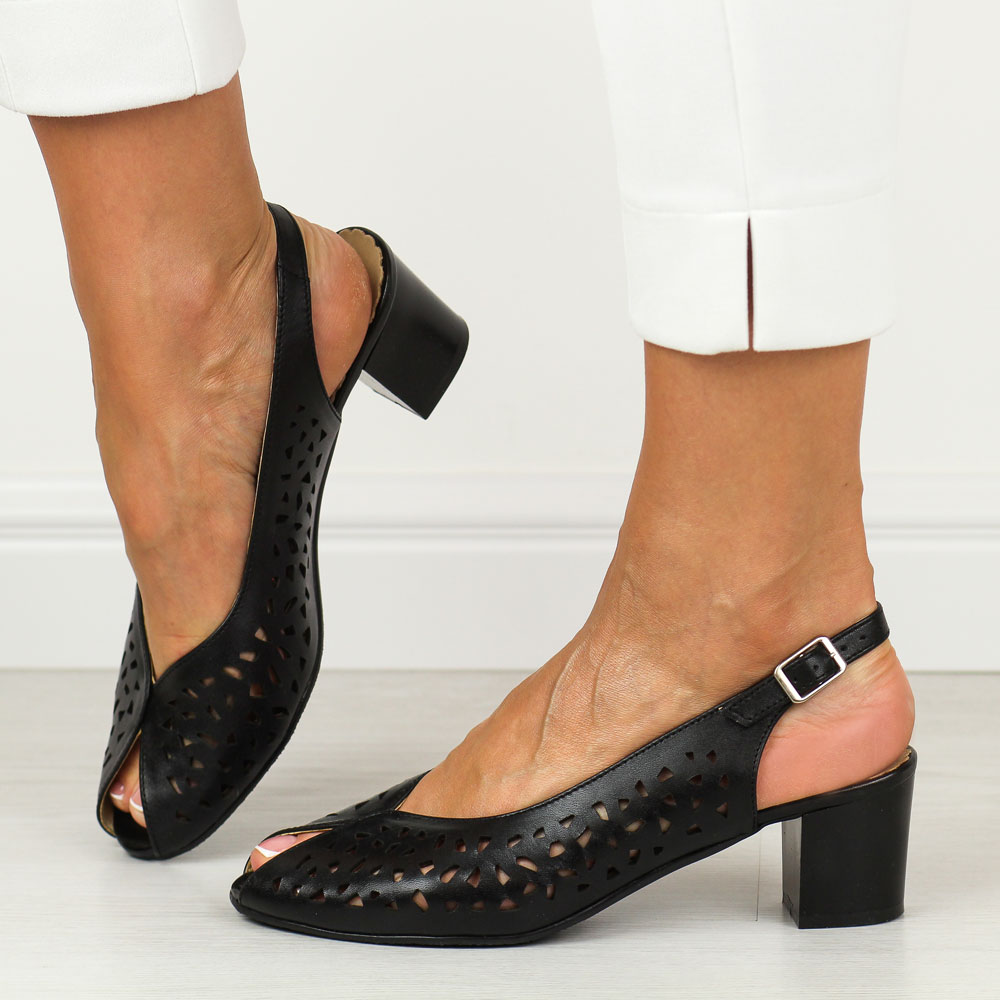 Czarne skórzane Polskie sandały damskie na słupku Gregors 1078