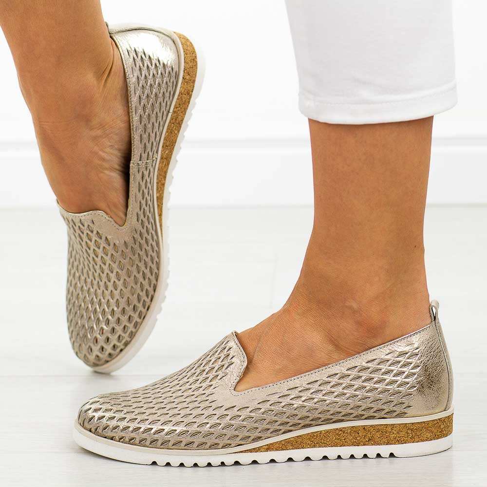 Złote ażurowe skórzane Polskie półbuty damskie Deoni d64