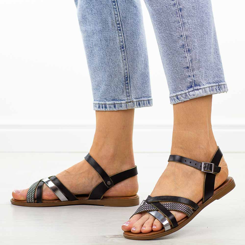 Czarne skórzane sandały damskie Cambell 64008