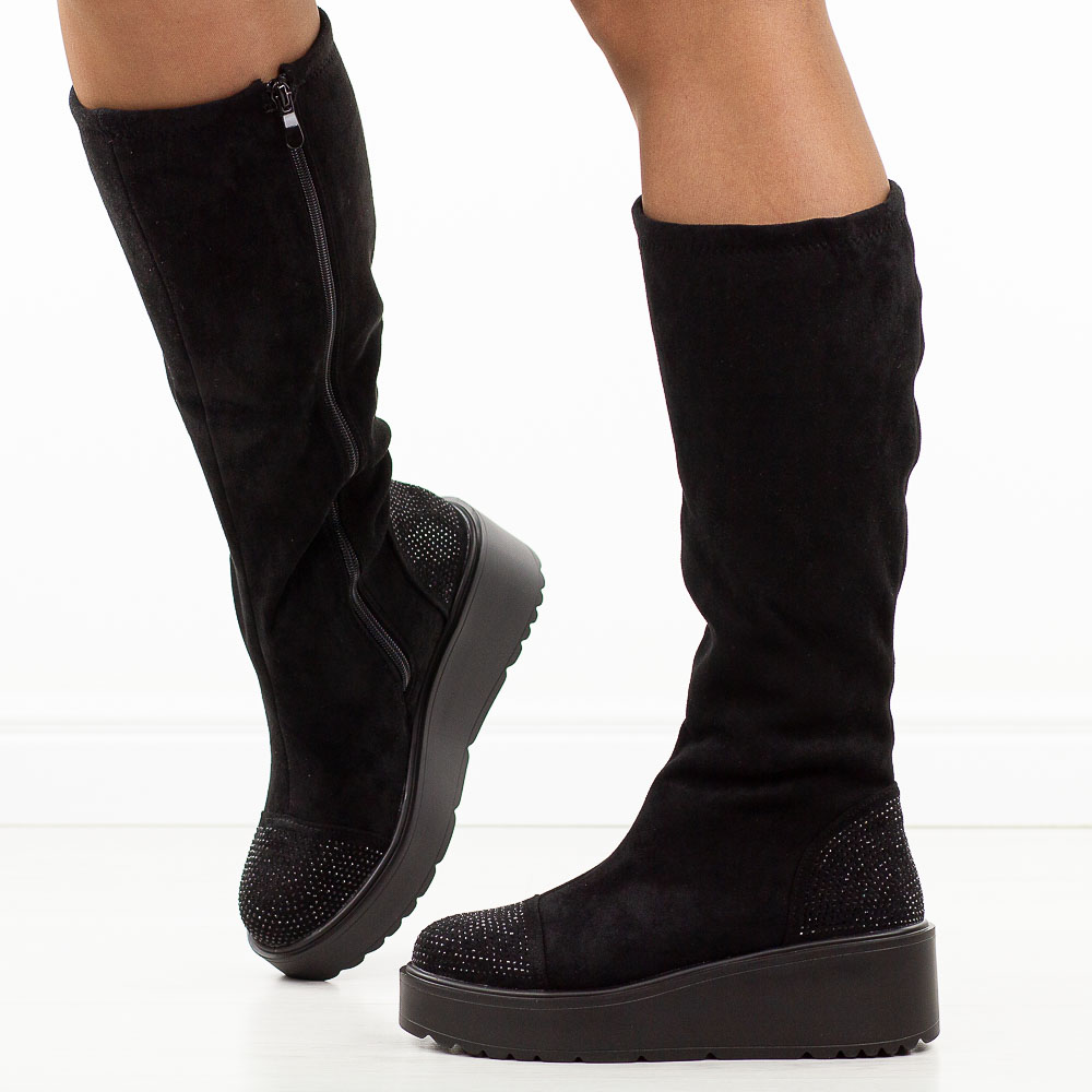 Czarne zamszowe kozaki damskie na platformie S.Barski 53-8