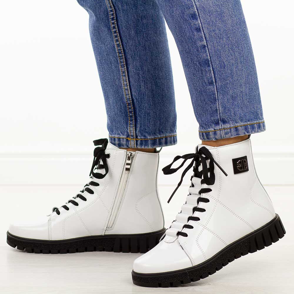 Białe skórzane botki damskie Filippo Dbt7273/25