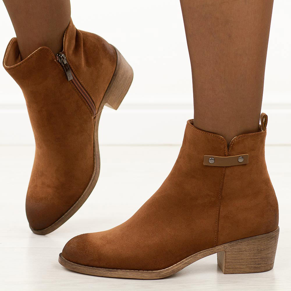 Brązowe zamszowe botki damskie Potocki 12752