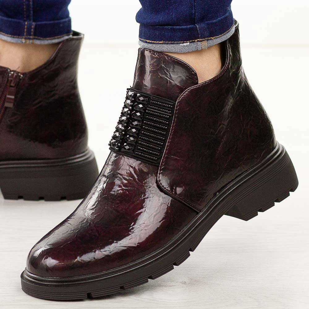 Bordowe lakierowane botki damskie M.Daszyński 2501-10