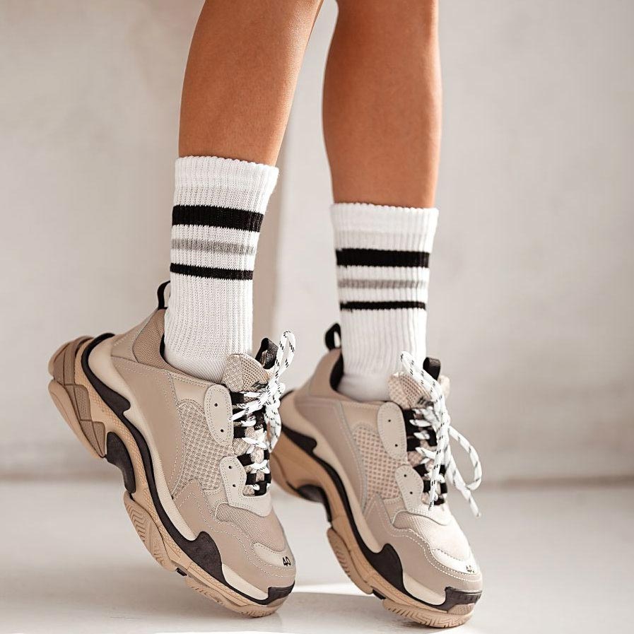 Białe skarpetki damskie prążek 741