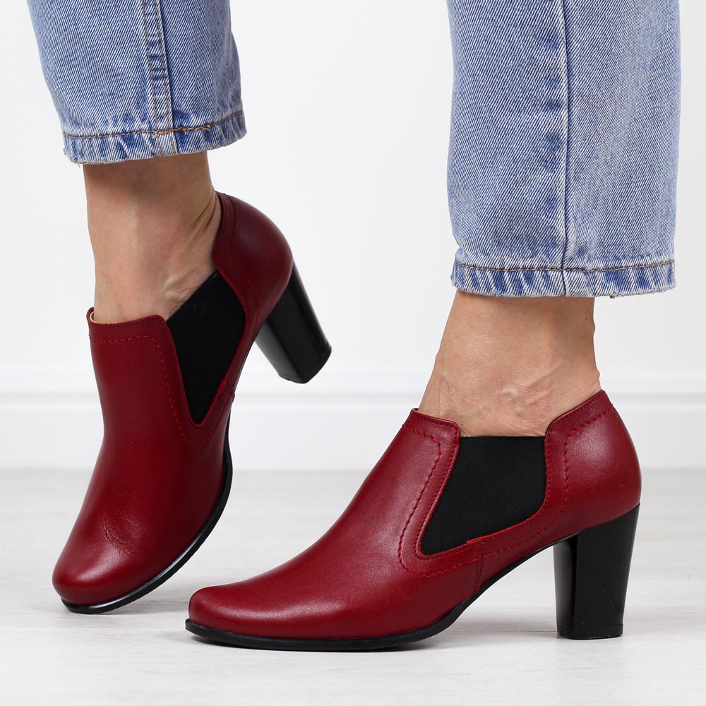 Czerwone skórzane Polskie botki damskie na słupku Gregors 553